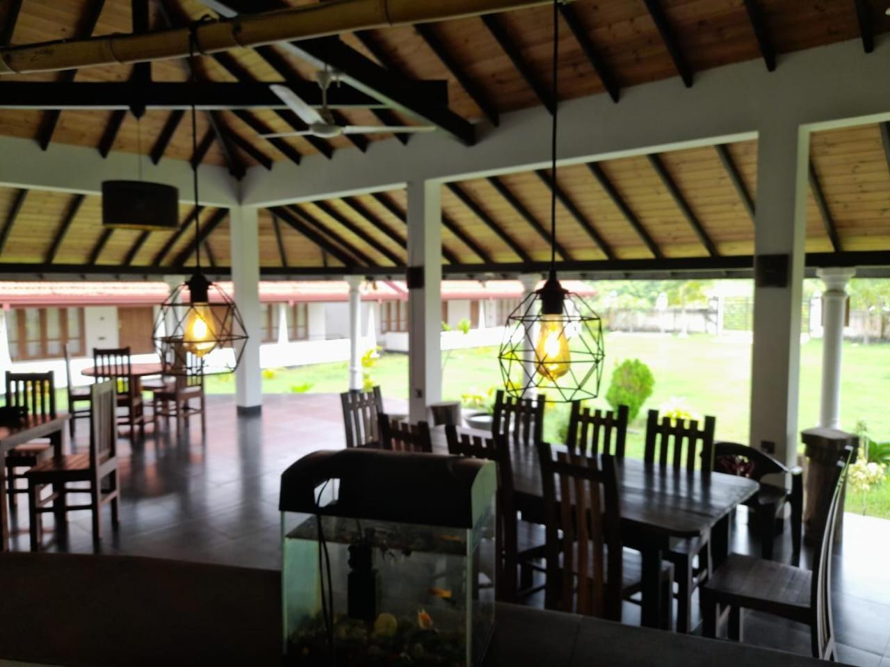 Blu Marine Nilaveli Hotel Trincomalee Kültér fotó