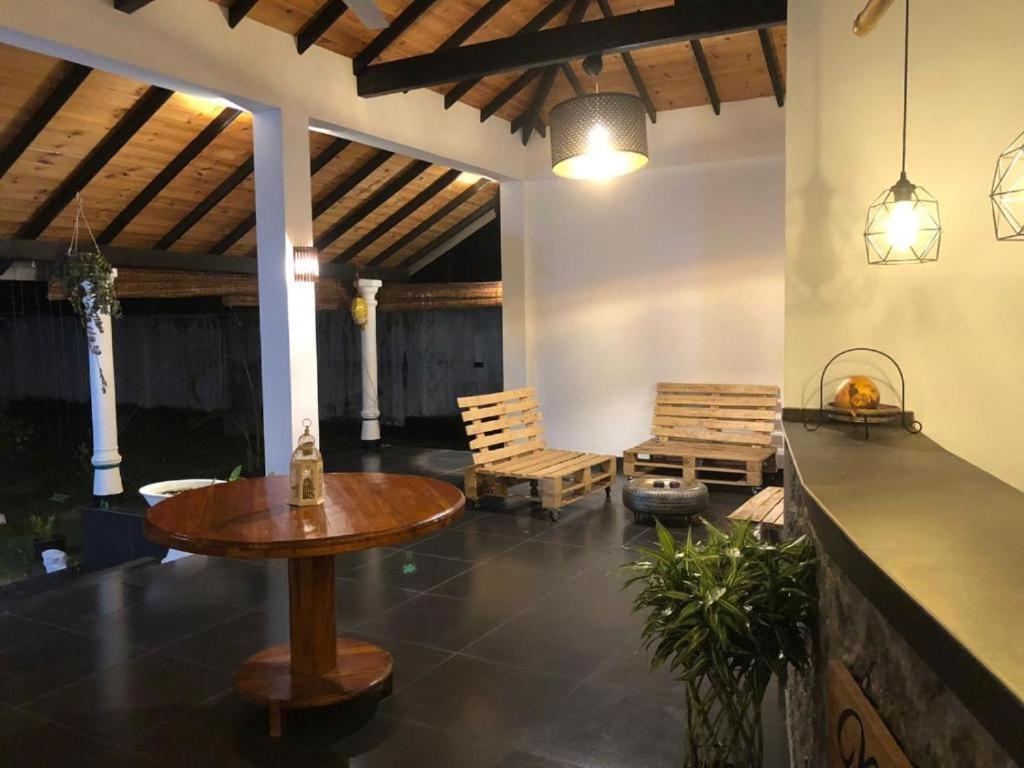 Blu Marine Nilaveli Hotel Trincomalee Kültér fotó